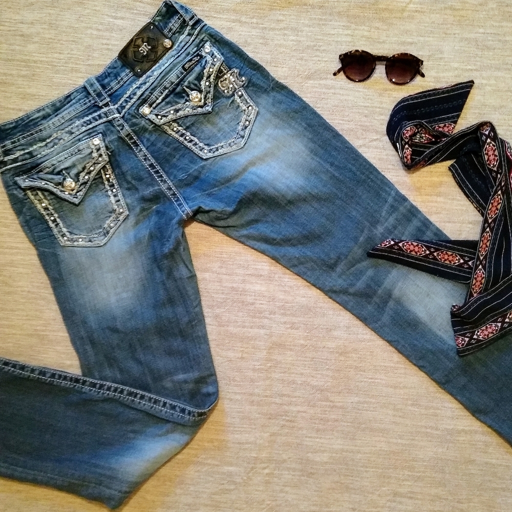 Buckle "Miss Me" Curvy Boot Stretch Jean